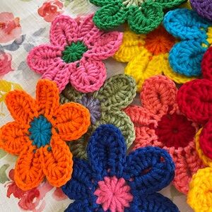 L Flowers 💐 Crochet Bundle of 12